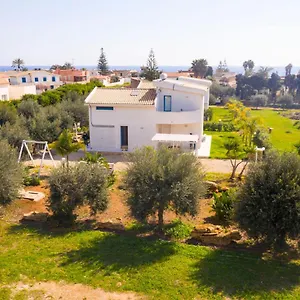 Tra Mare E Ulivi Ferienhaus